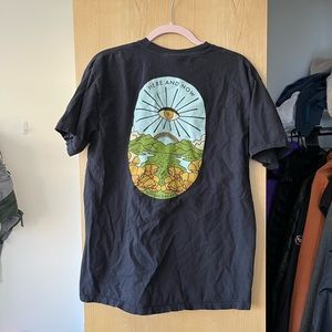 Nature backs t shirt size L